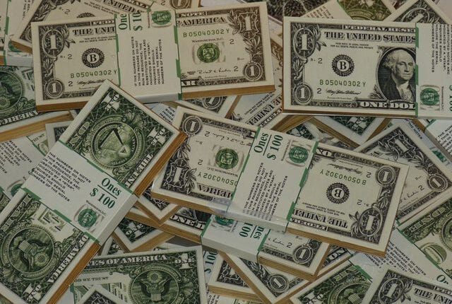 מי חשב שהשיטה שלו לייצר הכנסה נוספת מהצד תהפוך אותו למיליונר?